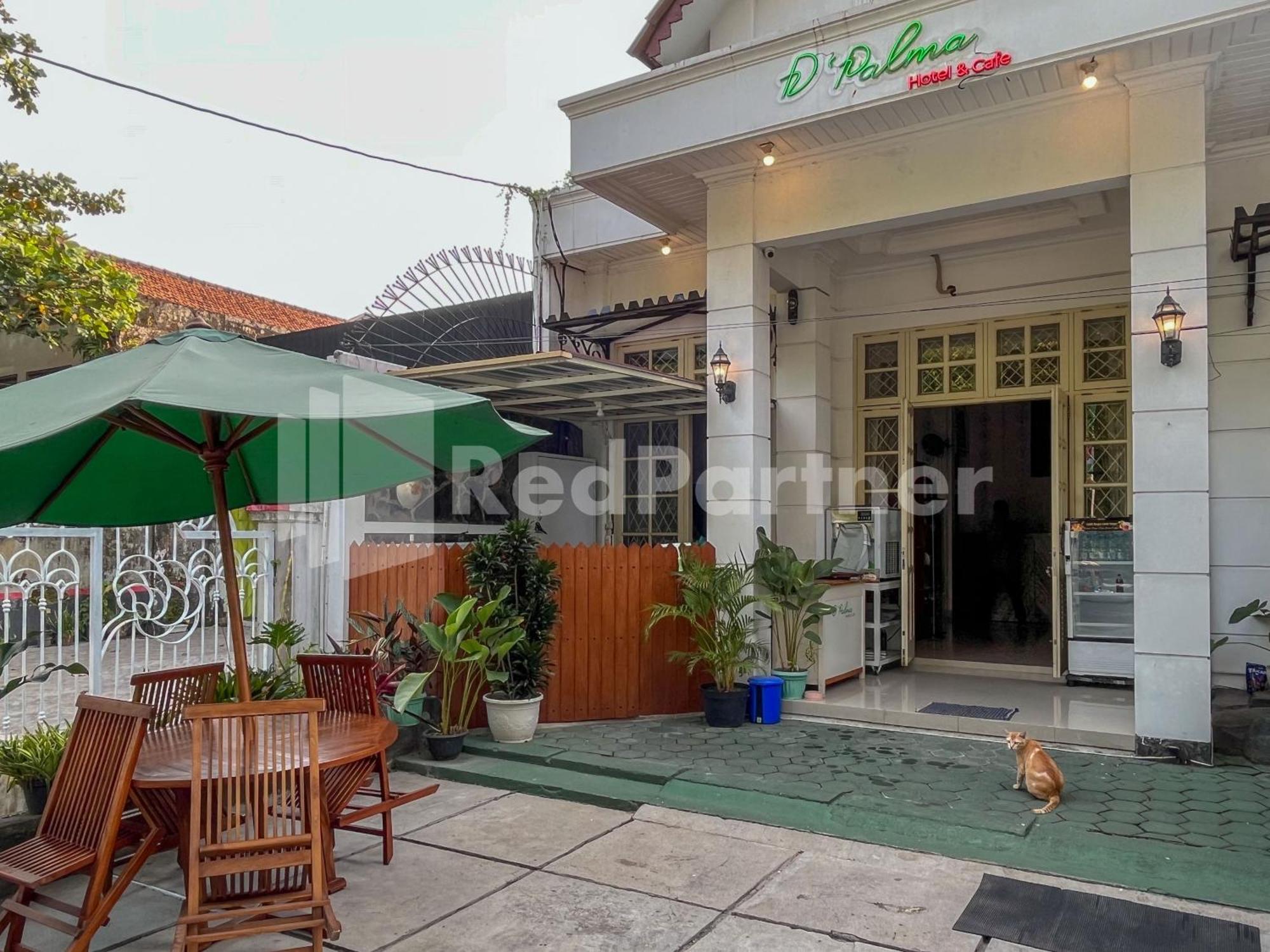 D Palma Near Lokananta Manahan Mitra Reddoorz スラカルタ エクステリア 写真